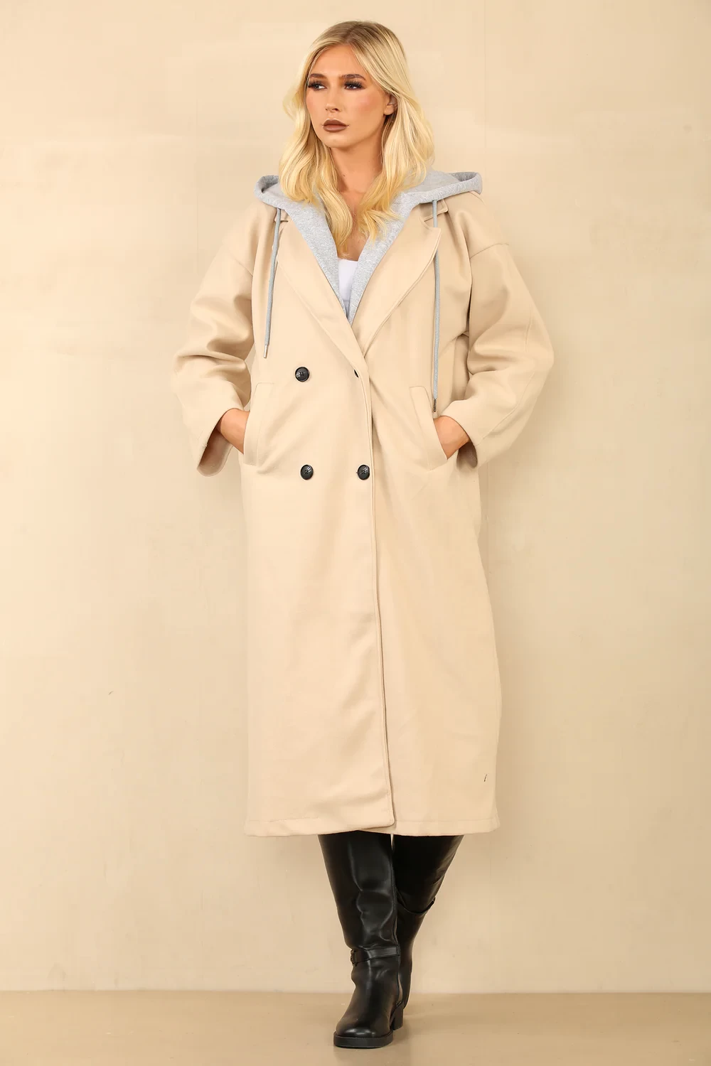 HOODED BUTTON COAT