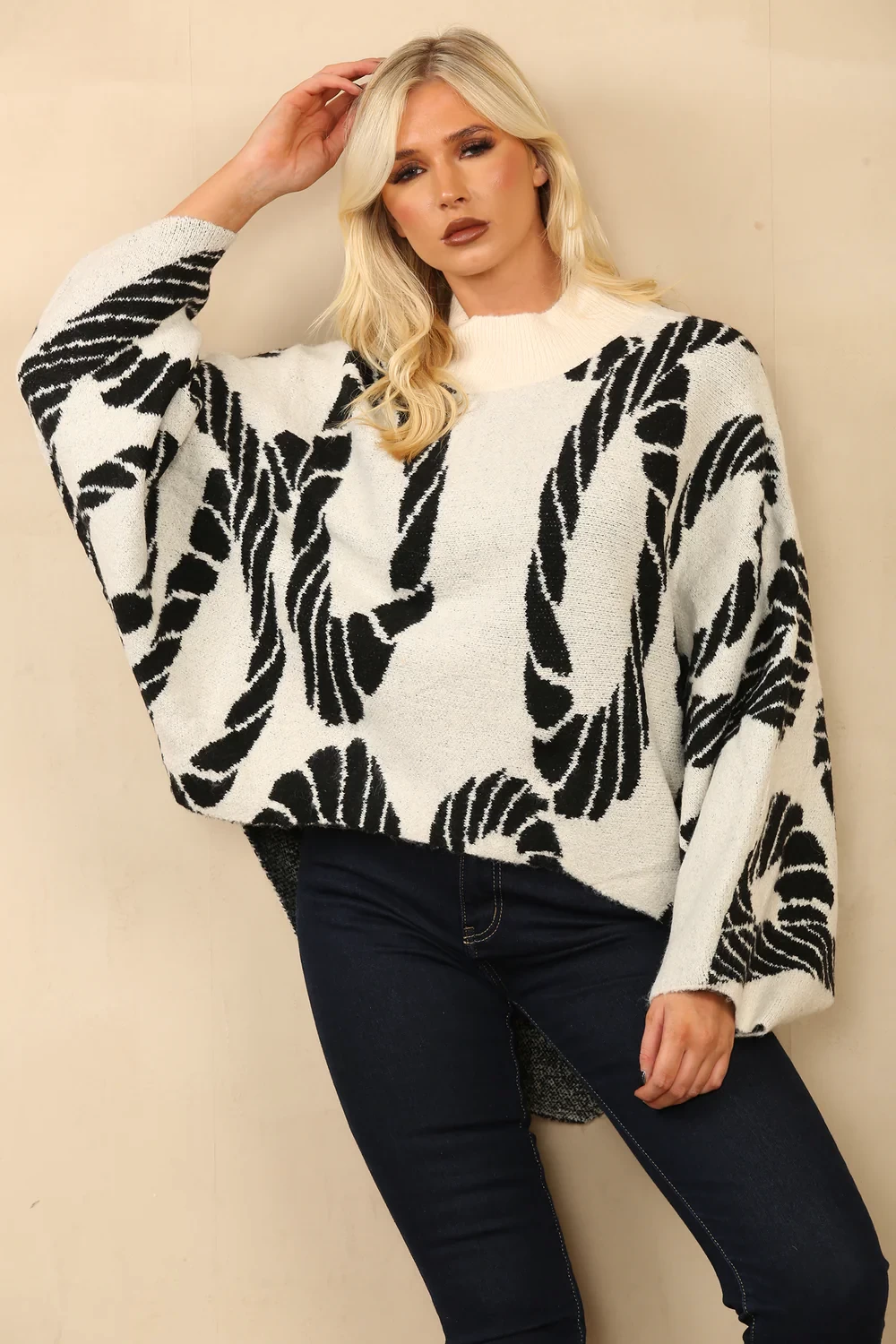 CIRCLE PRINT KNIT JUMPER