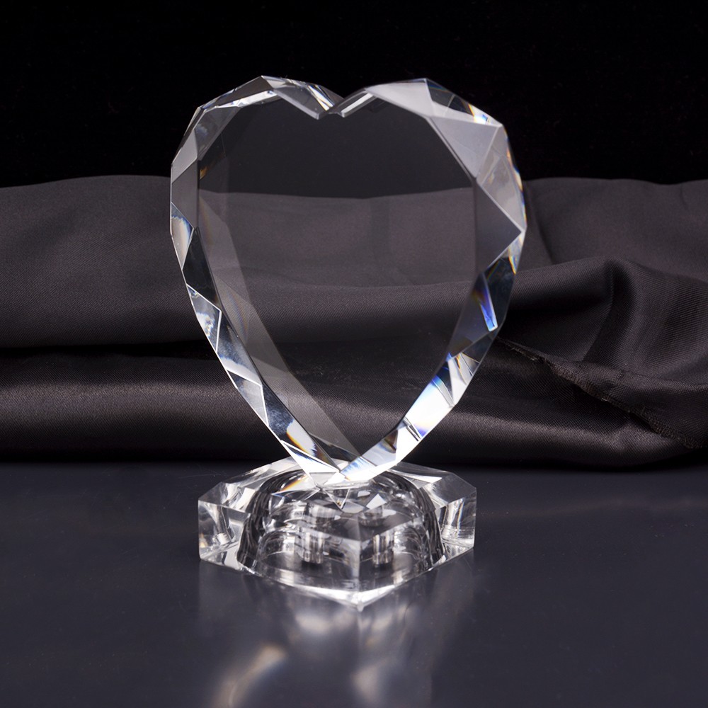 New Design Lover Girlfriend Romantic Shining Heart Crystal Wedding Gifts