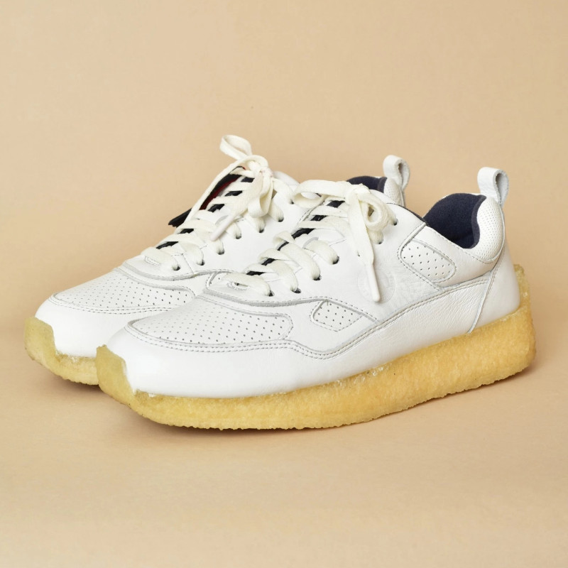 Adult’s Clarks Originals ‘Lockhill’ Trainers White Color
