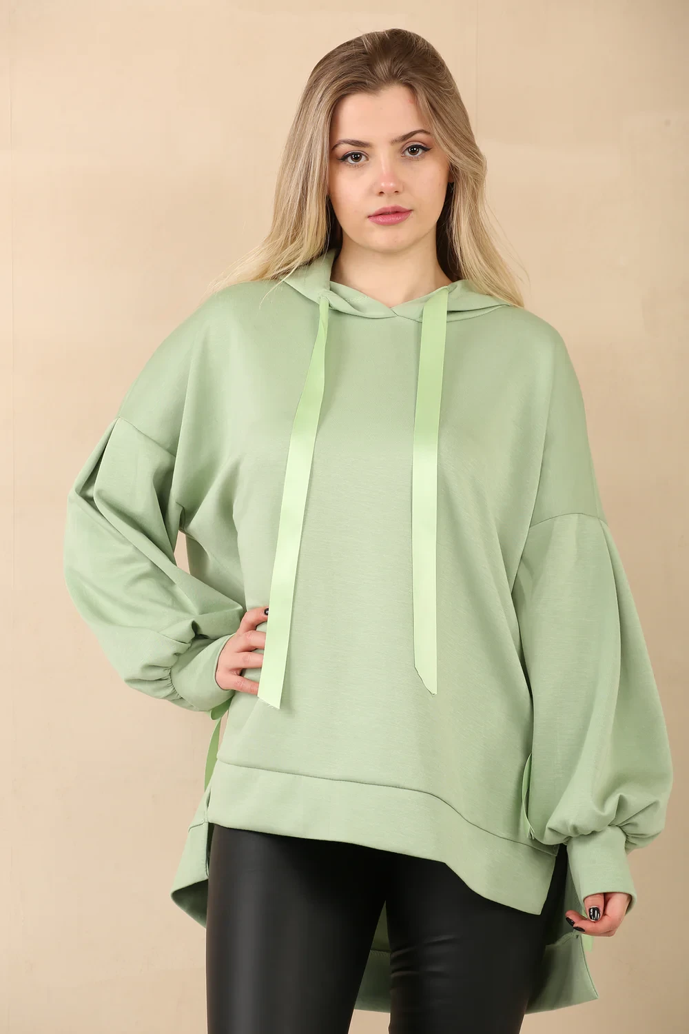 BOW SIDE RIBBON HOODIE