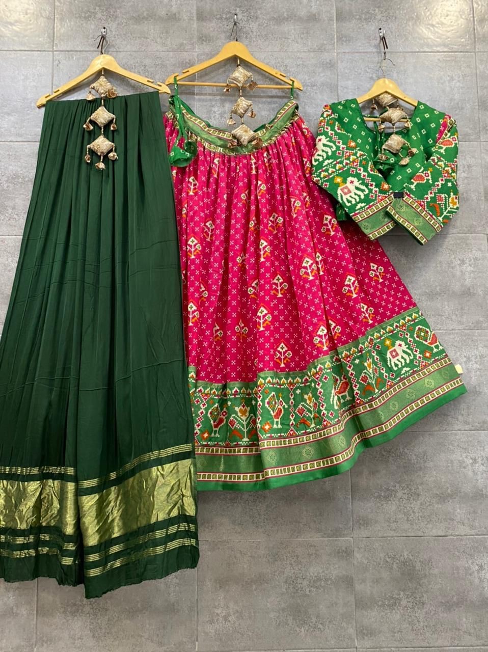 Heavy digital print patola Chaniyacholi