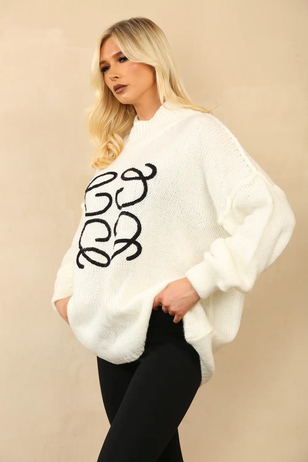 DINA EMBROIDERED KNIT OVERSIZED JUMPER