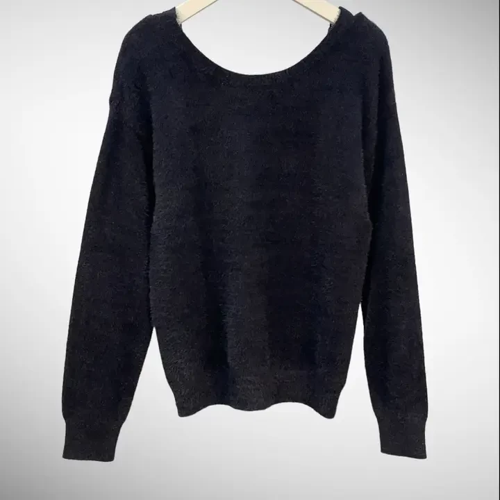 Long-Sleeve Sweater with Lace Back Neckline S270