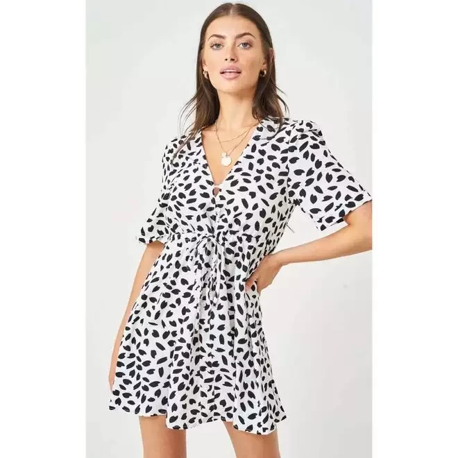 WHITE LEOPARD PRINT SHORT SLEEVE MIDI SMOCK DRESS