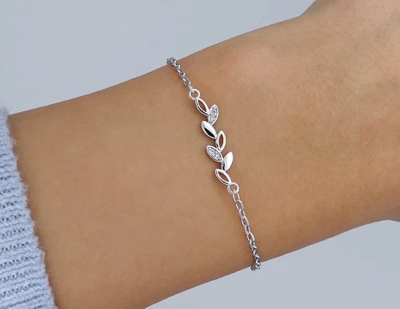 Sterling Silver Dainty Leaf Bracelet