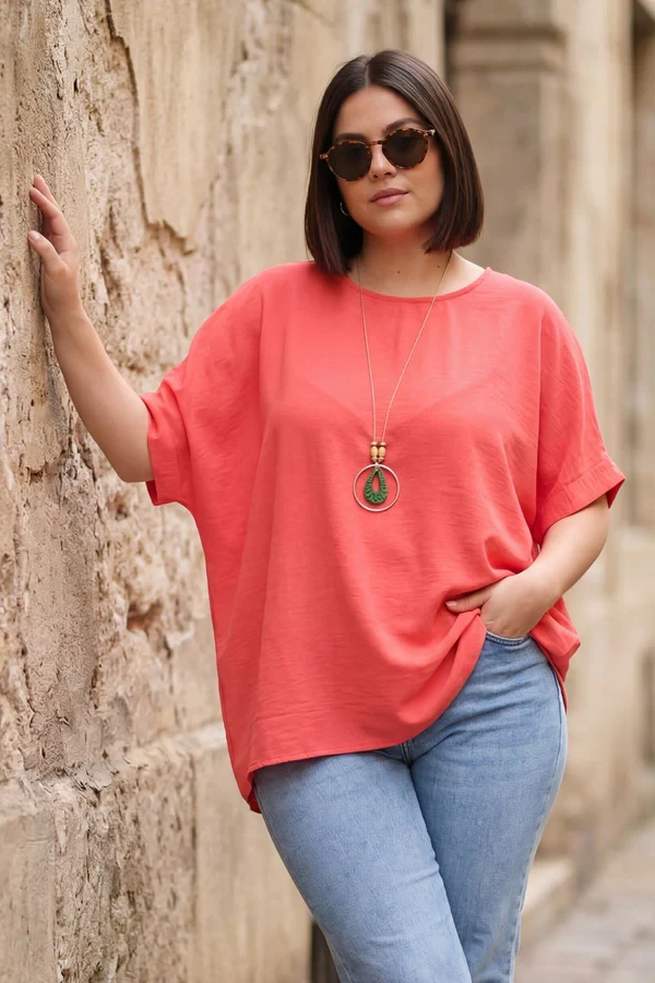 Plain Necklace Tunic Top