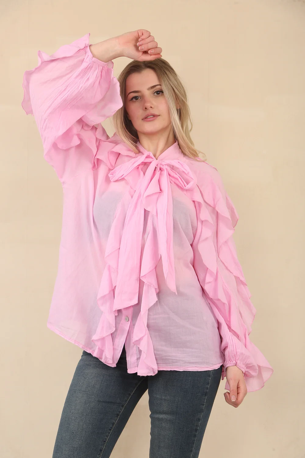 DETAIL FRILL BOW SHIRT